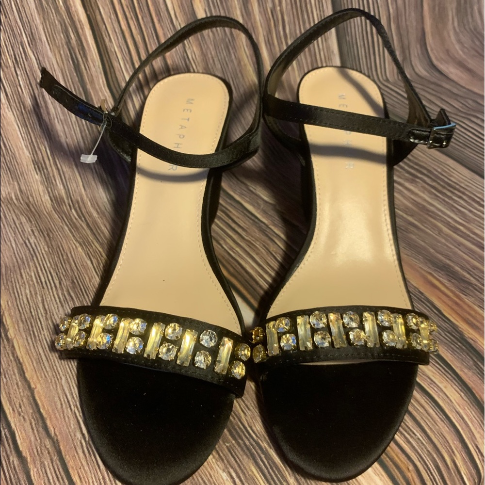 Metaphor Women's Sesha Dress Sandal  NWT 7.5